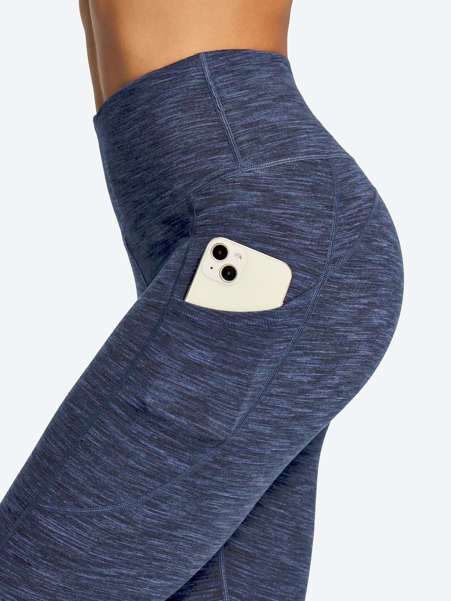 IUGA FlexTight Capris With Pockets Squat Proof | Affordable Yoga Leggings & Activewear by IUGA