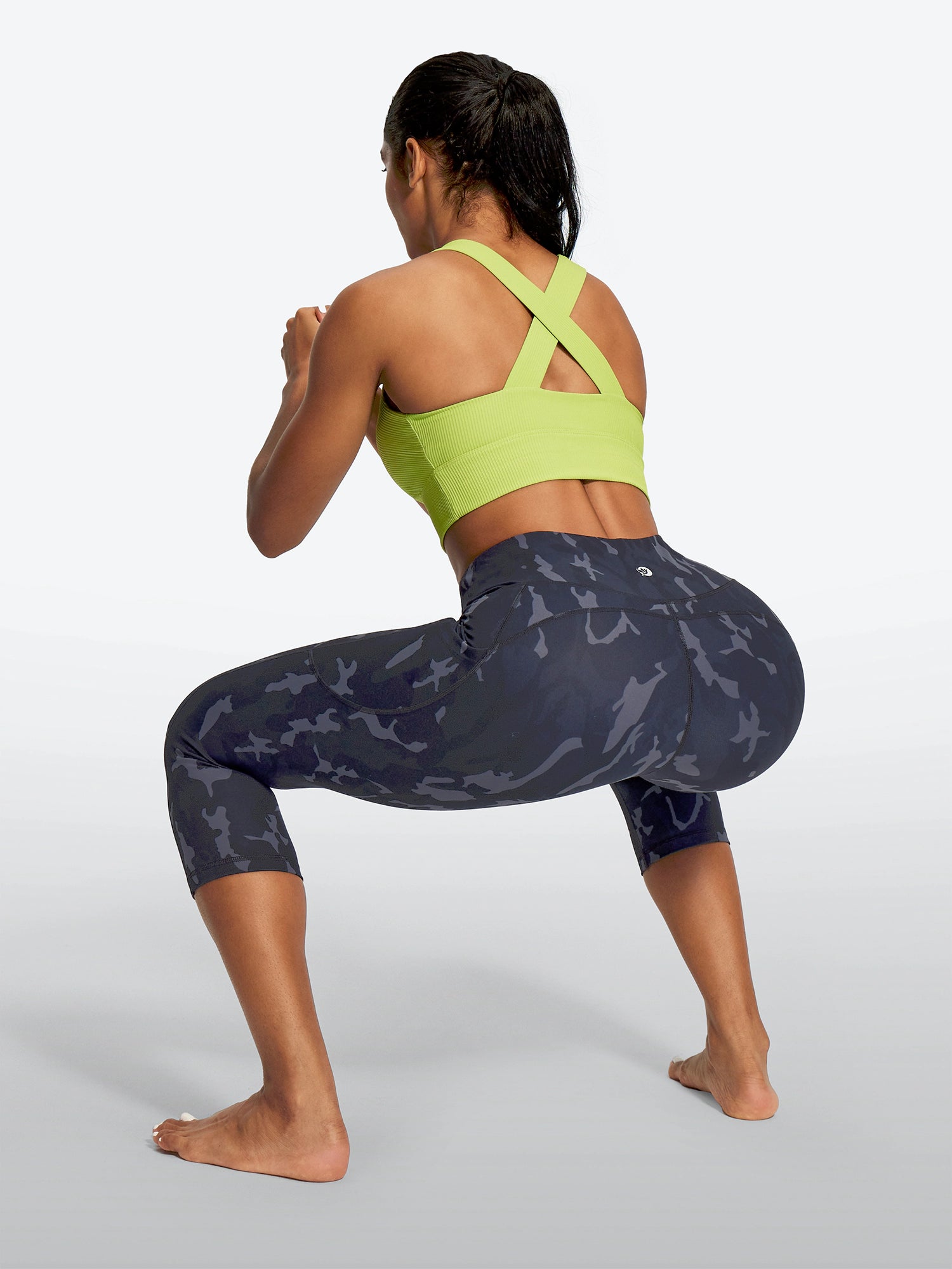 IUGA FlexTight Capris With Pockets Squat Proof | Affordable Yoga Leggings & Activewear by IUGA