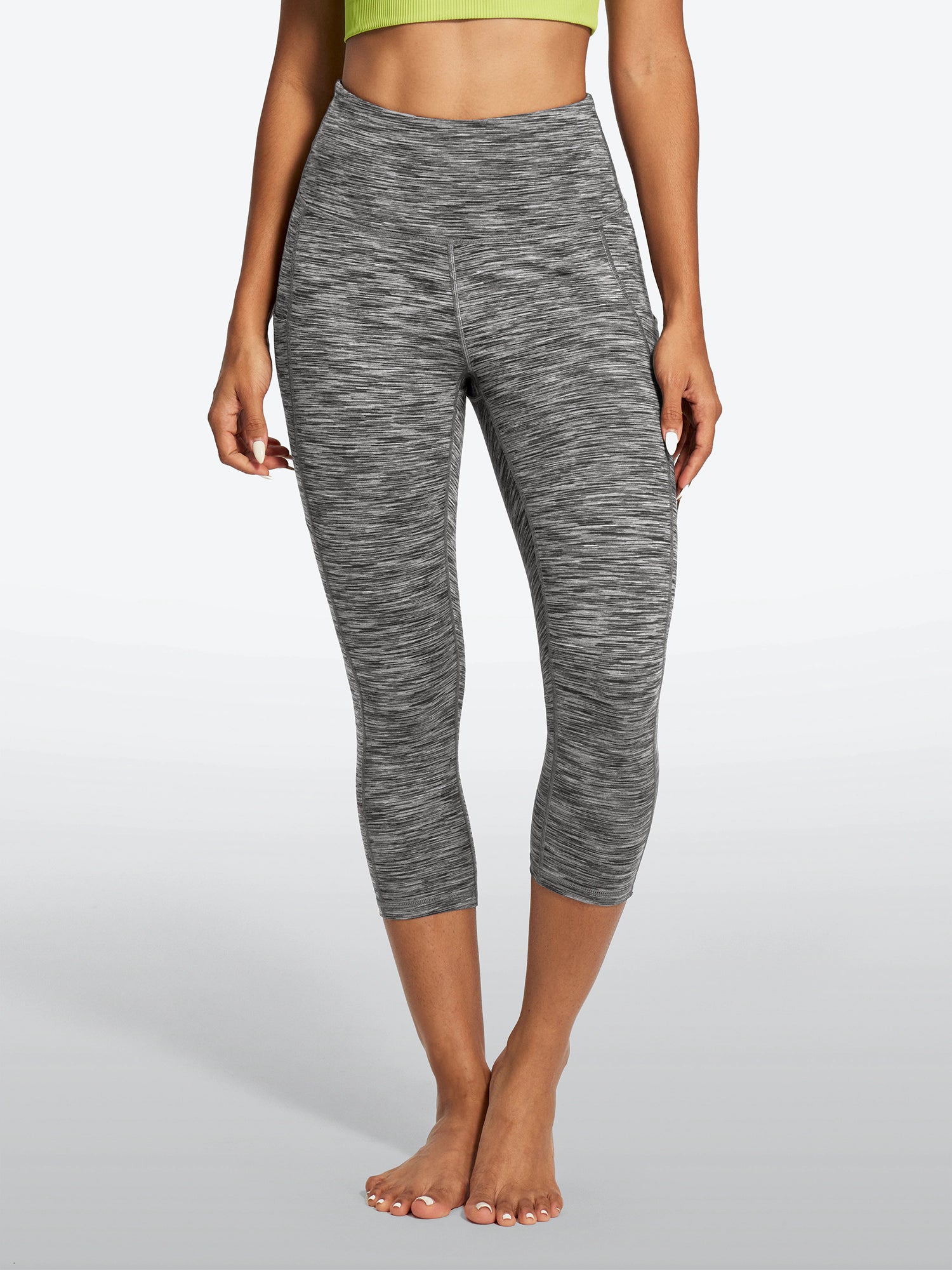 IUGA FlexTight Capris With Pockets Squat Proof | Affordable Yoga Leggings & Activewear by IUGA