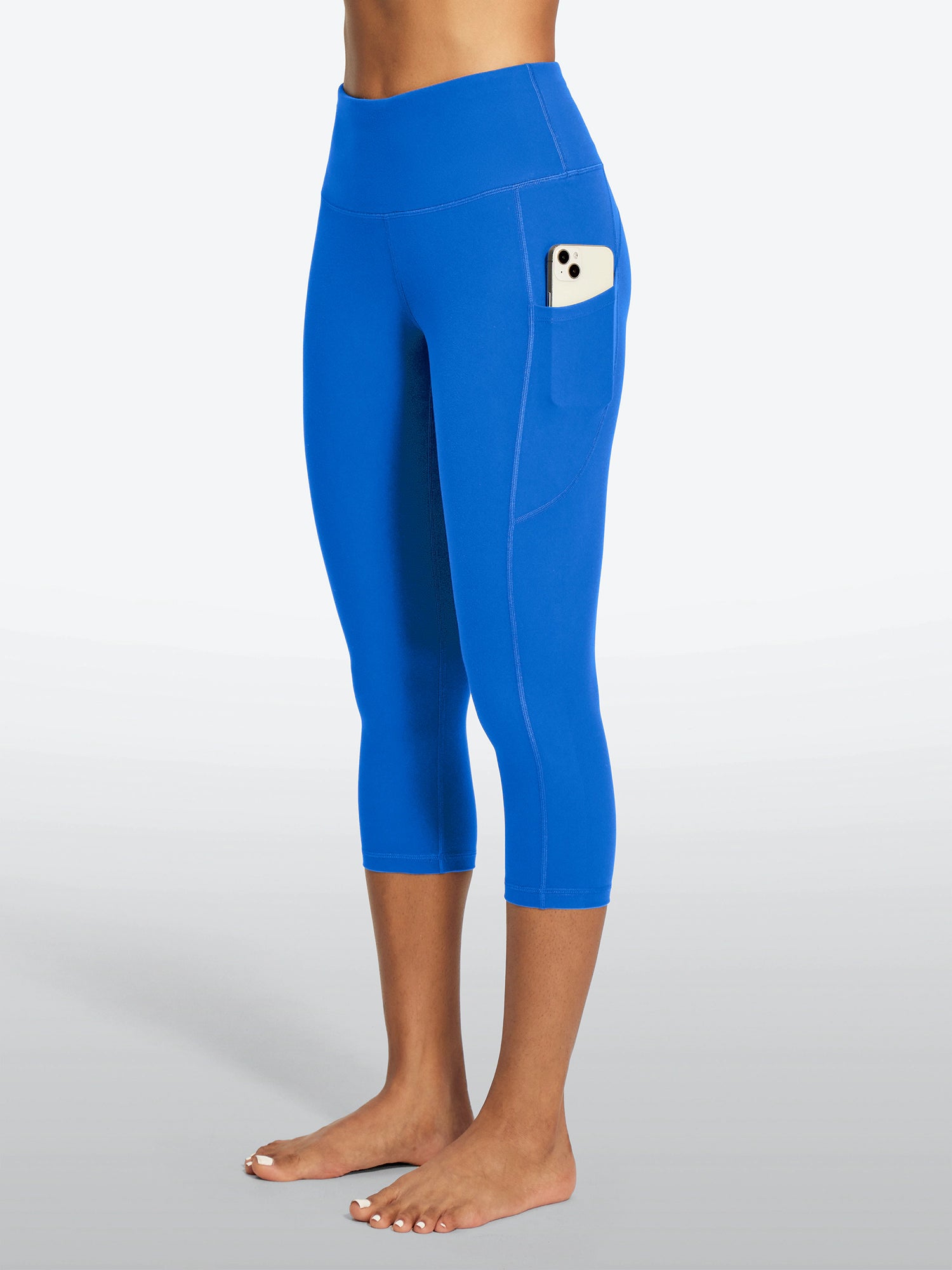 IUGA FlexTight Capris With Pockets Squat Proof | Affordable Yoga Leggings & Activewear by IUGA