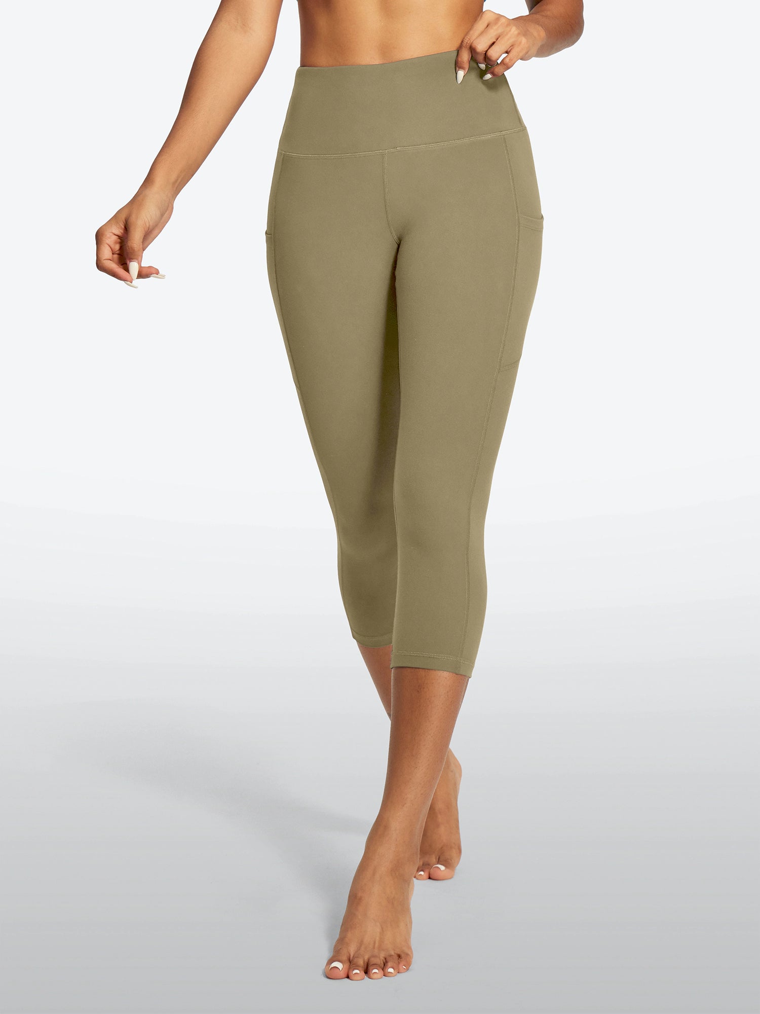 IUGA FlexTight Capris With Pockets Squat Proof | Affordable Yoga Leggings & Activewear by IUGA