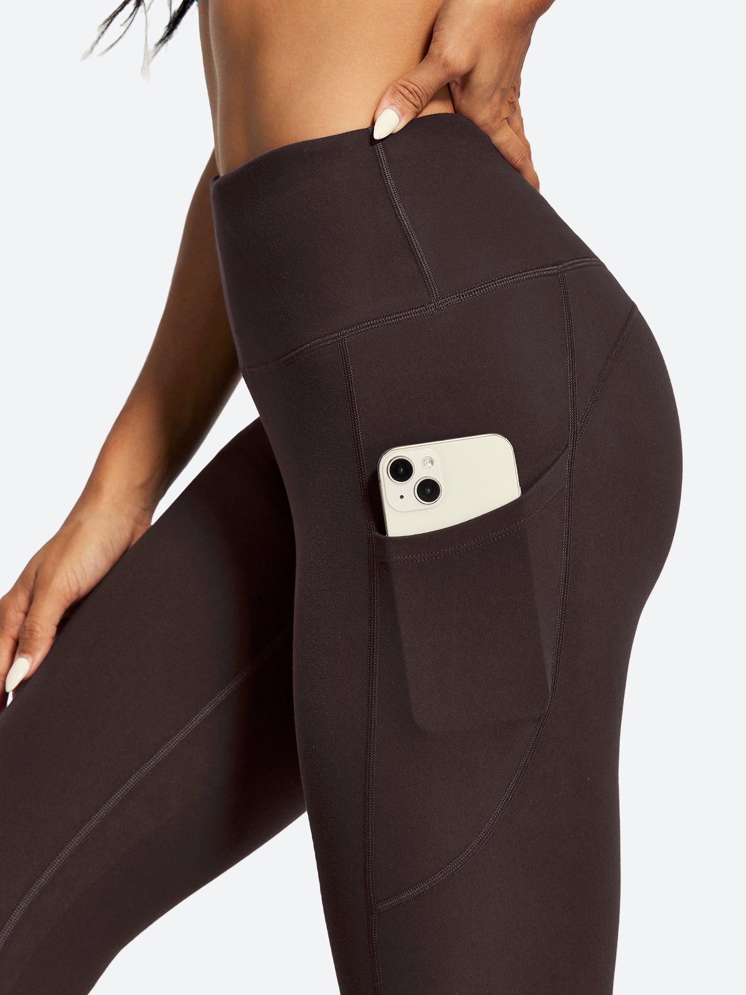 IUGA FlexTight Capris With Pockets Squat Proof | Affordable Yoga Leggings & Activewear by IUGA
