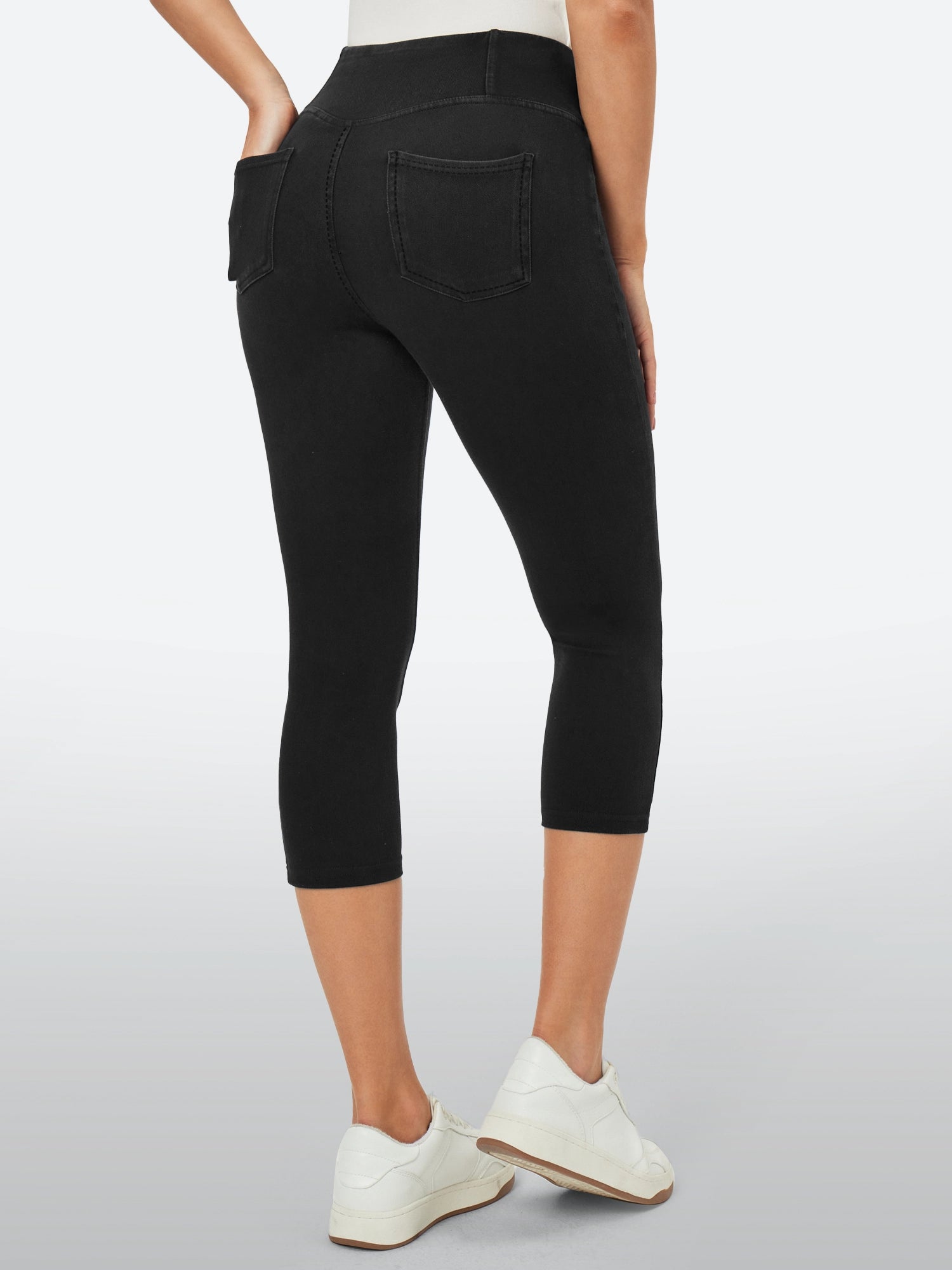 IUGA FlexDenim™ Stretchy Pull On Capri Jeans With Pockets - IUGA